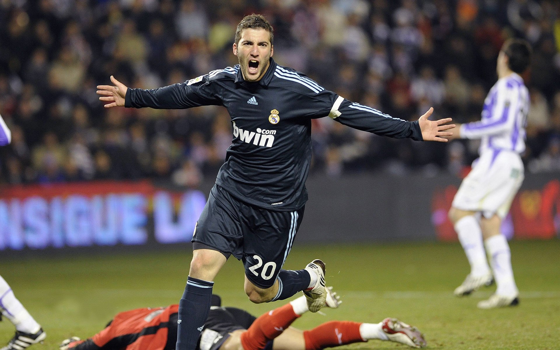 《Hope：年轻的力量，闪耀在国际舞台》